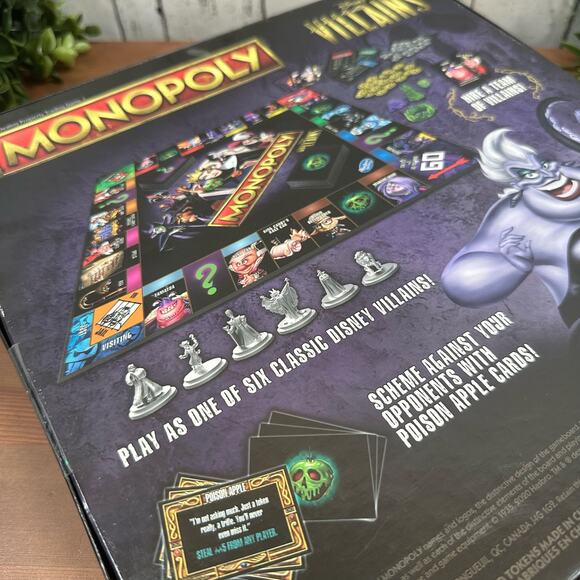 Monopoly Disney Villains Board Game - Picture 5 of 6